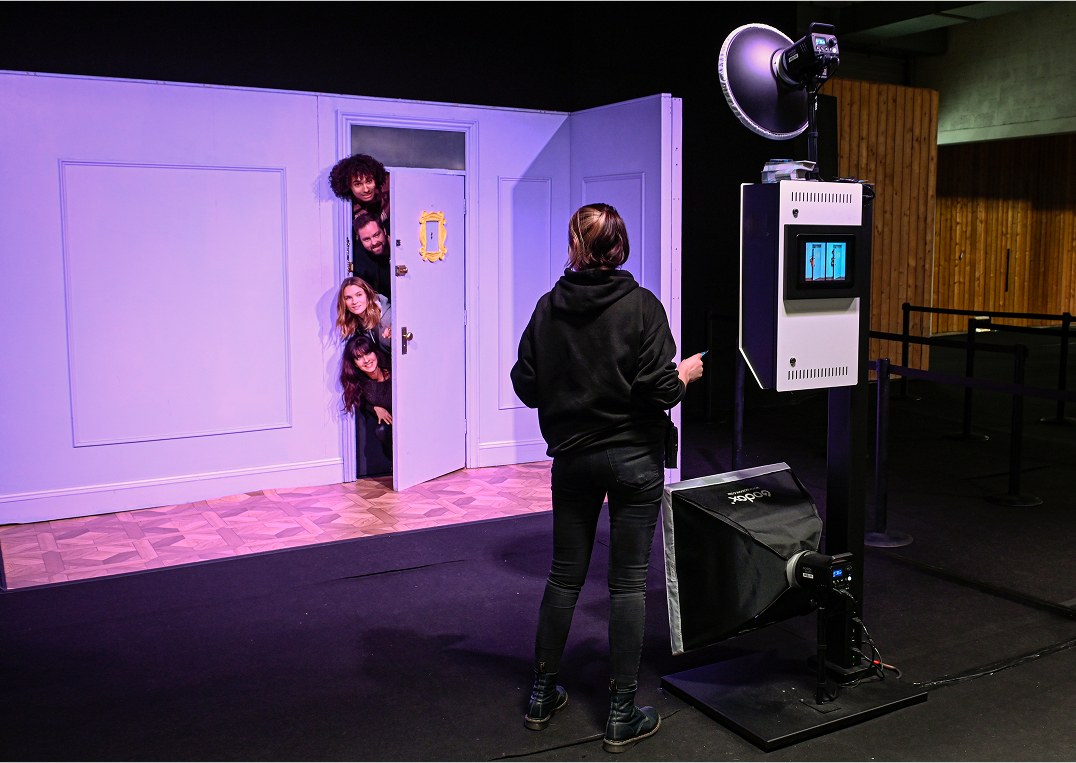 Capturing iconic moments at The Friends Experience