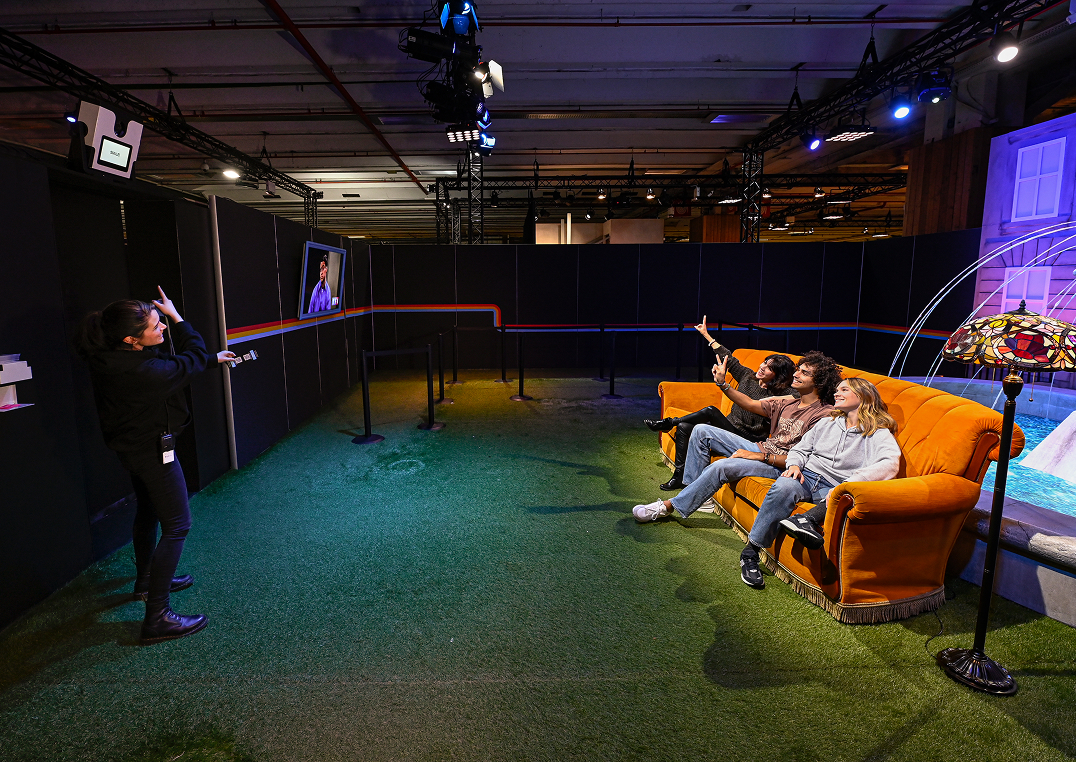 Capturing iconic moments at The Friends Experience